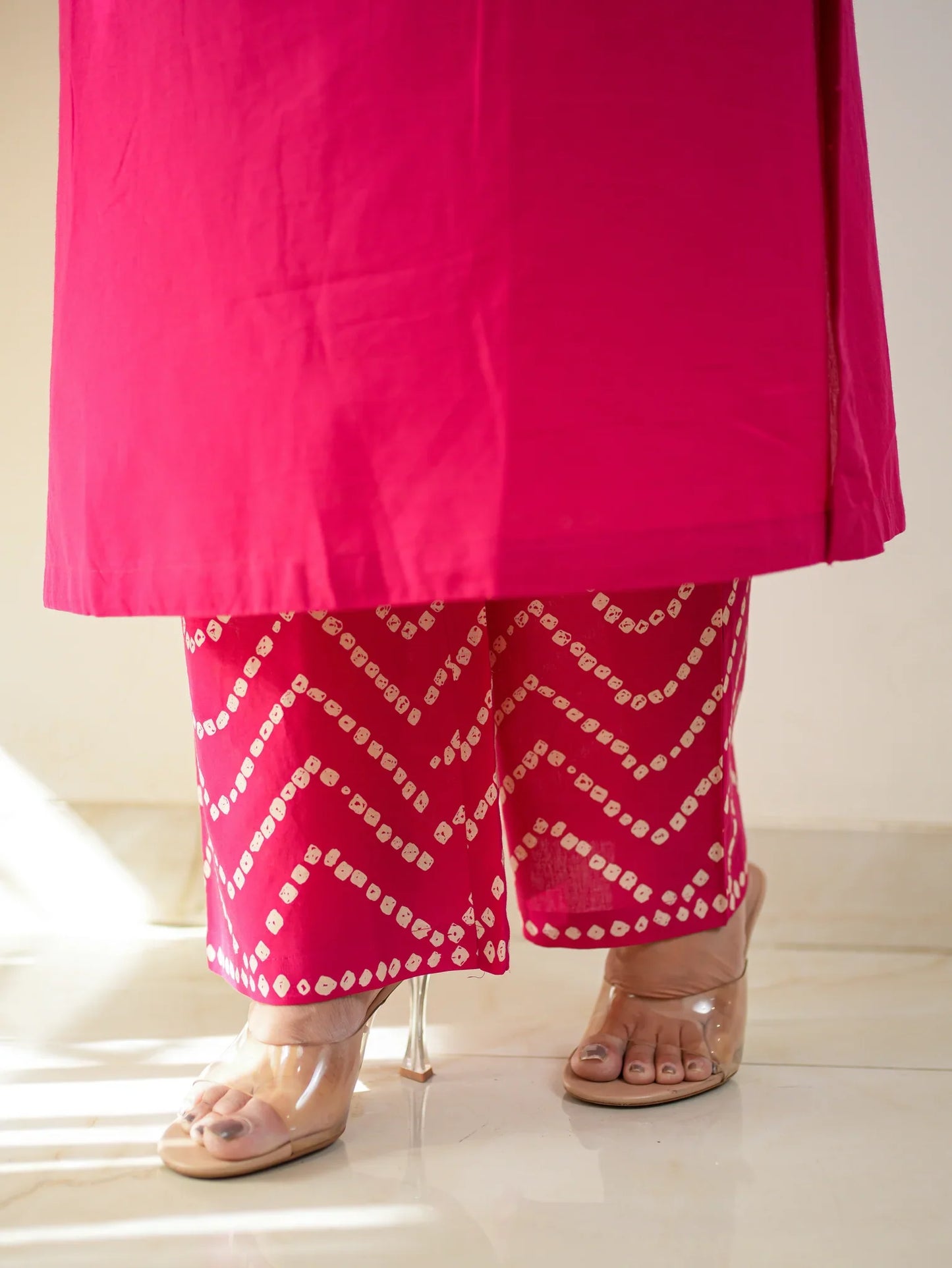 Women’s Bandhani Print Cotton Kurti Palazzo & Dupatta Set – Pink