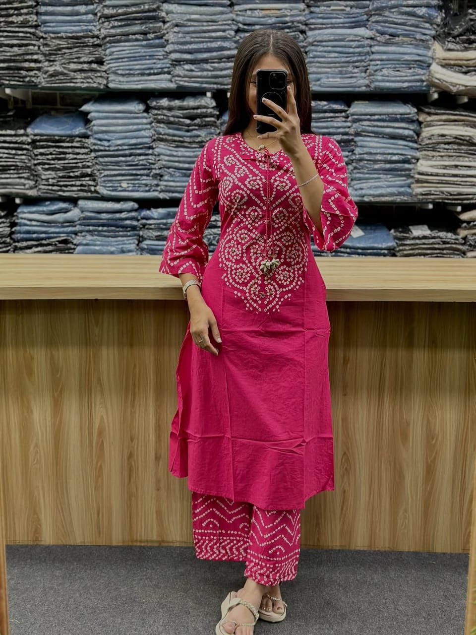 Women’s Bandhani Print Cotton Kurti Palazzo & Dupatta Set – Pink